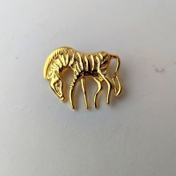 Vintage Gold Zebra Pin - Picture 1 of 2
